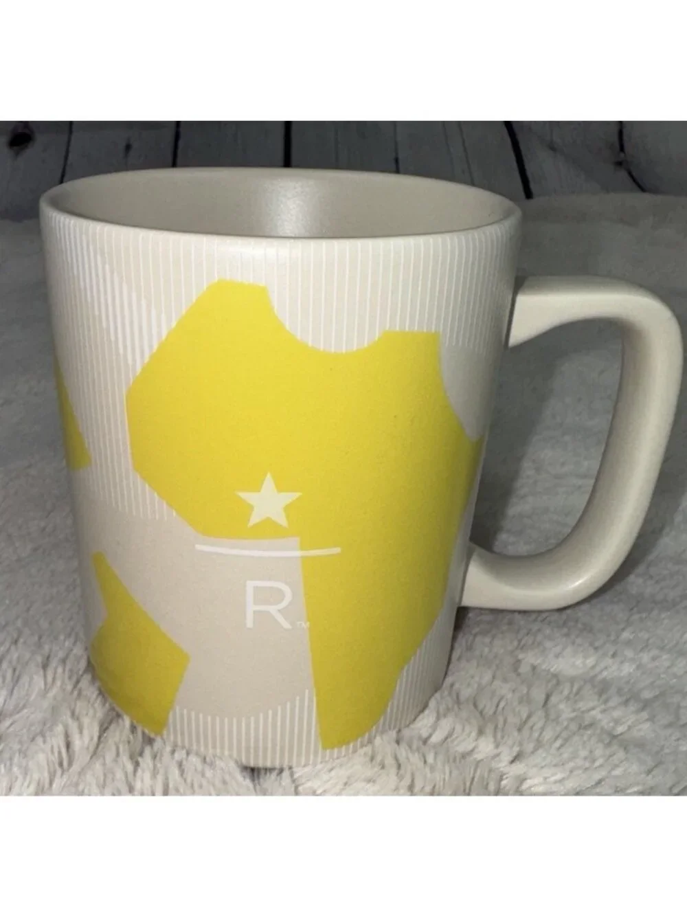 2018 STARBUCKS Reserve Cream Yellow African Map Mug 12 oz